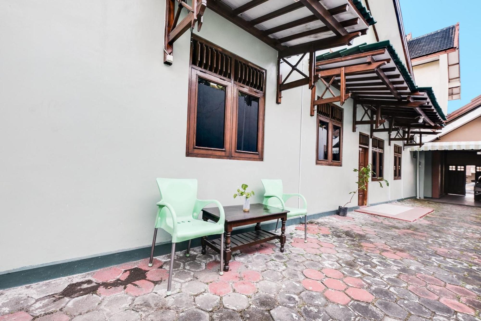 Spot On 92068 Pudja Kesuma Homestay Syariah Yogyakarta Pedes المظهر الخارجي الصورة